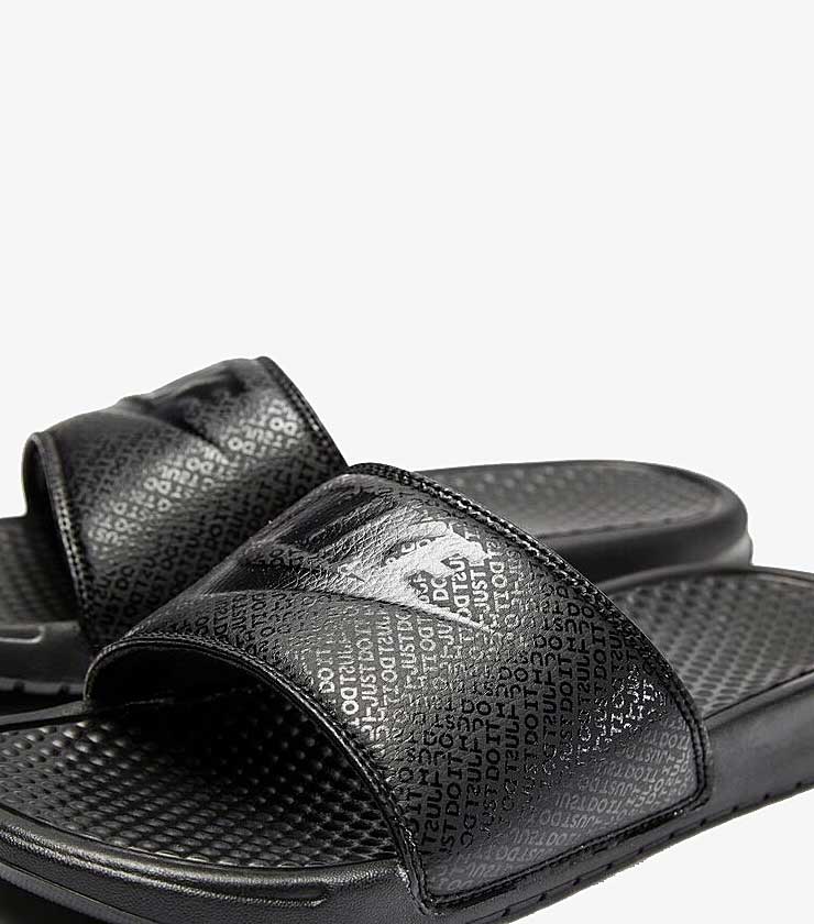 nike benassi black